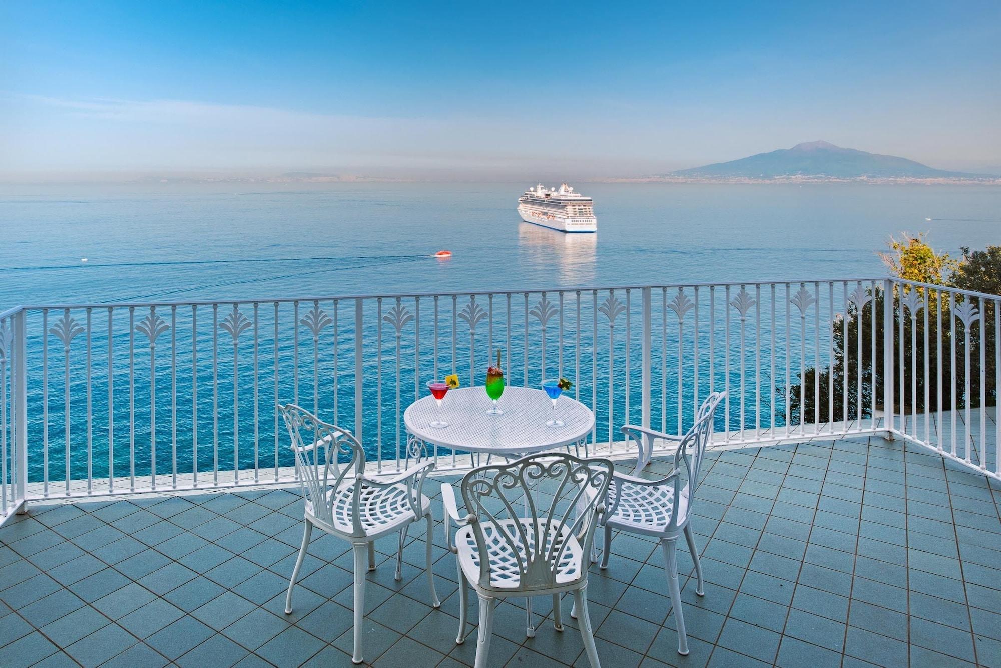 Grand Hotel Riviera Sorrento Kültér fotó